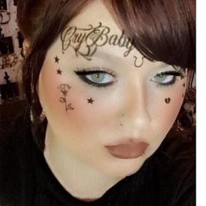 Meet your Posher, Becca